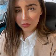 Sono La Dott.ssa Rosa Sorrentino, laureata in Design per l'innovazione. Vorrei trasmettere nel migliore dei modi le mie competenze